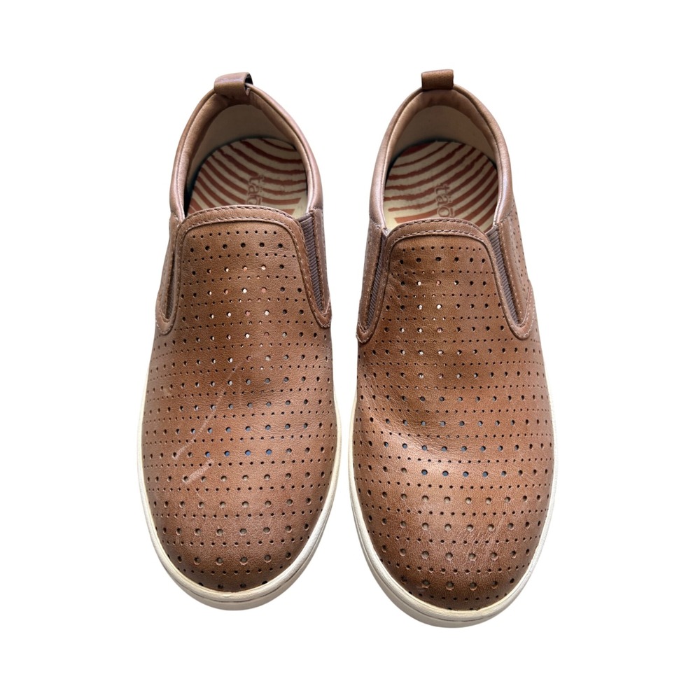Taos Dandy Brown Leather Perforated Slip On Sneakers Womens 8.5